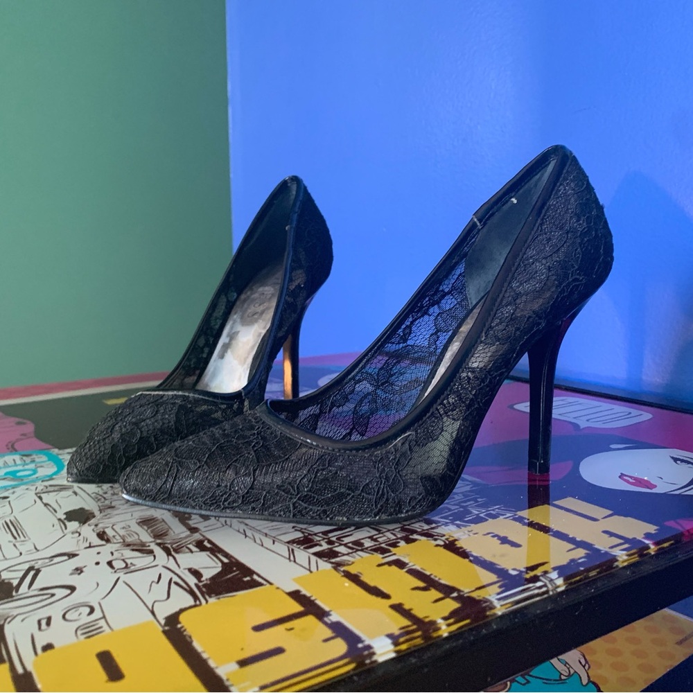 Elegant Black Lace Women's Heels